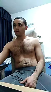 Snapshot of andrew_co chatting on 03.18.25 andrew co online show from 03.18.25