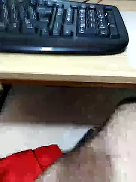 Snapshot of andrew_co chatting on 10.26.25 andrew co online show from 10.26.25