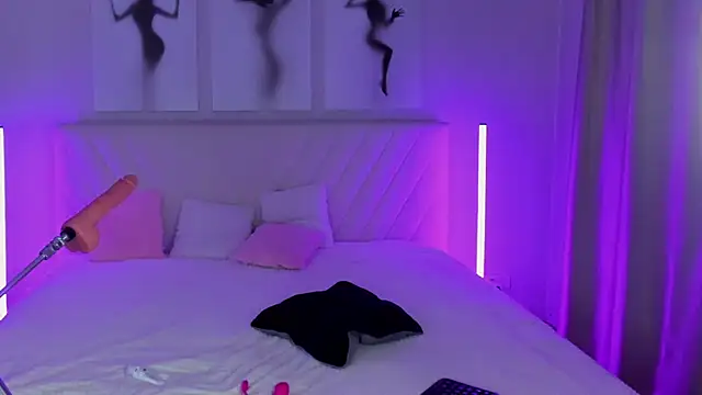 EmmaBarbs online show from 02.02.25