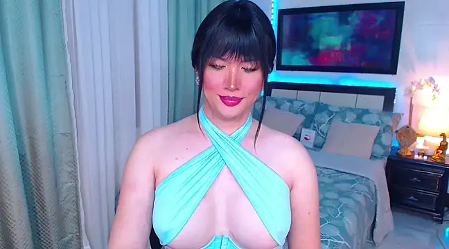 Snapshot of Heavenly_Treats chatting on 03.18.25 Heavenly Treats online show from 03.18.25