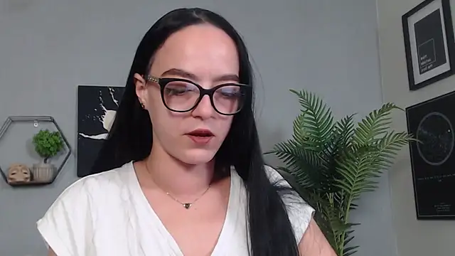 IzabelllNoir online show from 04.22.26