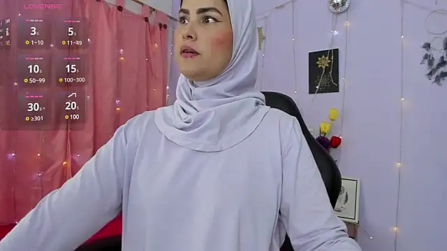 AishaAmin  online show from 01.23.25