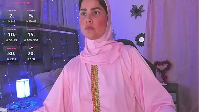 AishaAmin  online show from 02.01.25