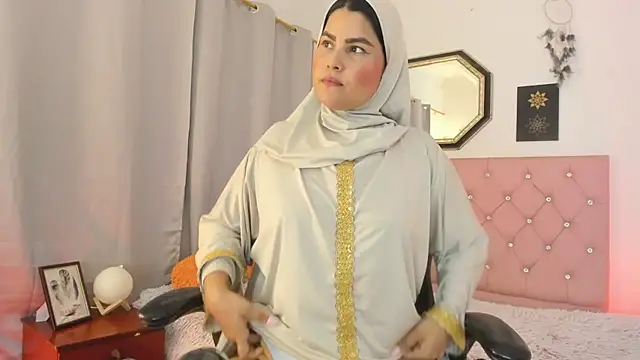 AishaAmin  online show from 07.30.26