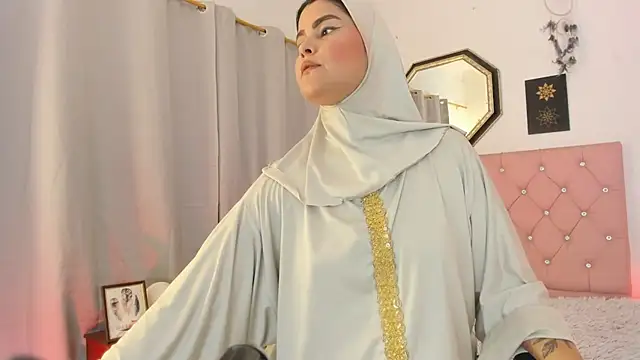 AishaAmin  online show from 08.06.26