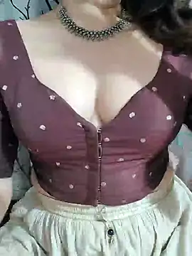 Brown Maxi online show from 02.16.25