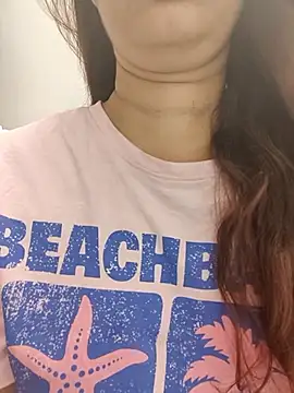 Brown Maxi online show from 03.30.26