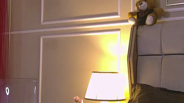 SerenaBennet online show from 04.27.26