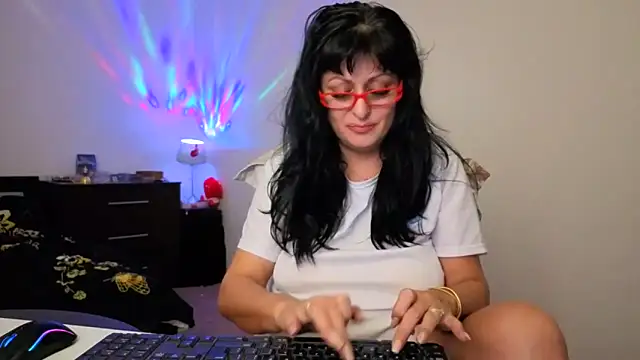 YourDreamLoverr online show from 01.05.26