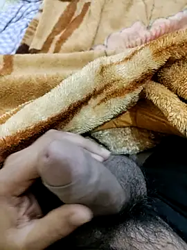 Snapshot of mrmukesh007 chatting on 12.17.25 mrmukesh007 online show from 12.17.25