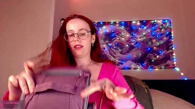 VanessaLincum online show from 11.21.25