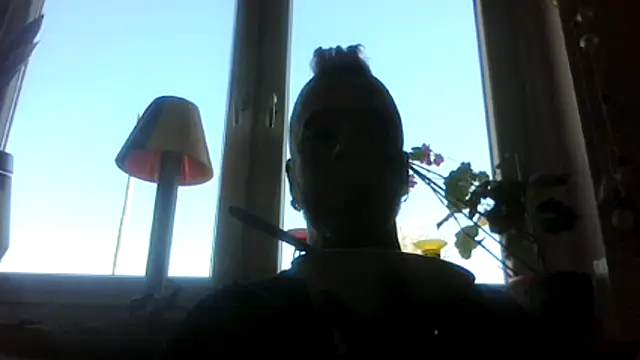 Snapshot of SHARPSkinhead chatting on 04.28.26 SHARPSkinhead online show from 04.28.26