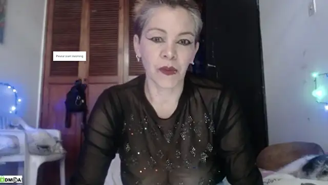 Snapshot of electra-mommy chatting on 05.20.26 electra-mommy online show from 05.20.26