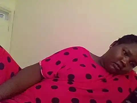 Snapshot of sweetymummy chatting on 10.06.25 sweetymummy online show from 10.06.25