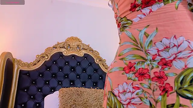 Snapshot of AdelinaVans chatting on 03.17.26 AdelinaVans online show from 03.17.26