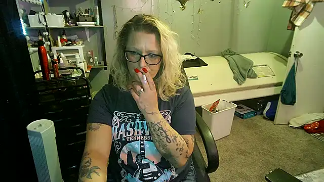 Lisalovely6981 online show from 02.20.25