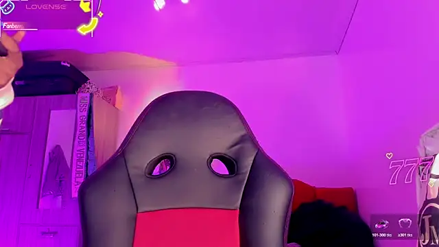 naomy  xx online show from 06.18.26