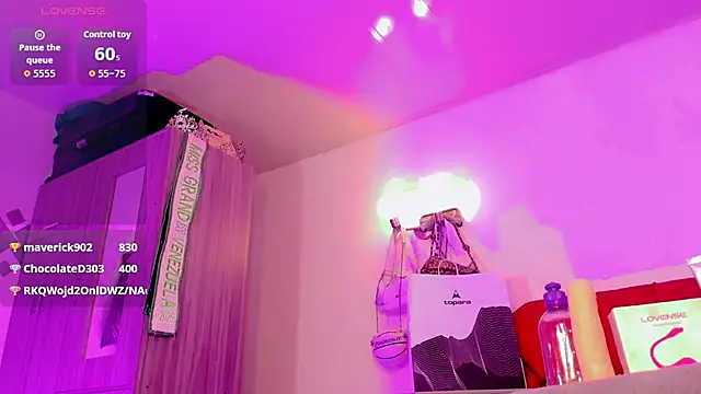 naomy  xx online show from 06.25.26