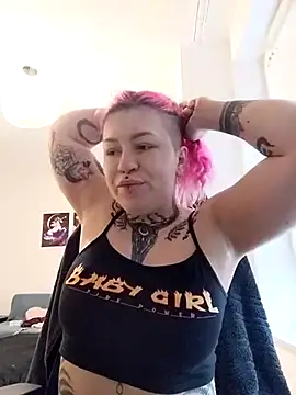 Snapshot of divine_eve chatting on 03.02.25 divine eve online show from 03.02.25