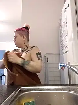 Snapshot of divine_eve chatting on 03.17.25 divine eve online show from 03.17.25