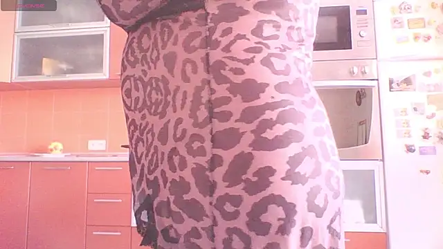 Snapshot of mira_robinsonnn chatting on 03.11.26 mira robinsonnn online show from 03.11.26