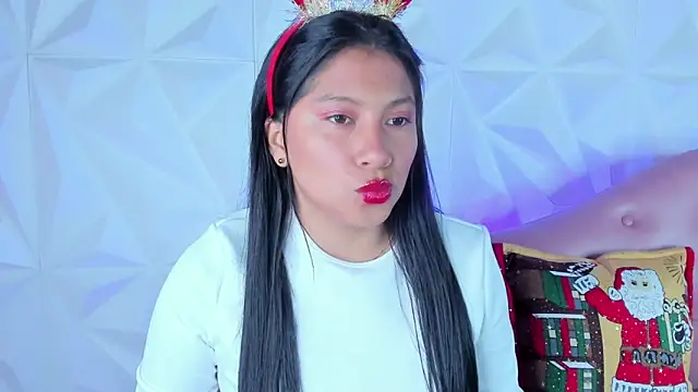 LinnaGardenia online show from 12.11.24