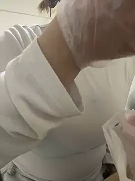 kaycloreee online show from 02.14.25