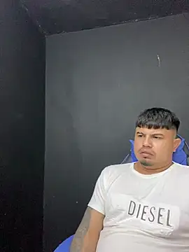 Snapshot of DickMasterfindom chatting on 06.25.26 DickMasterfindom online show from 06.25.26