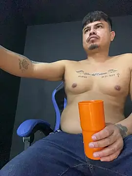 Snapshot of DickMasterfindom chatting on 06.28.26 DickMasterfindom online show from 06.28.26