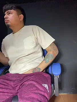 Snapshot of DickMasterfindom chatting on 07.18.26 DickMasterfindom online show from 07.18.26