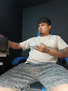 Snapshot of DickMasterfindom chatting on 07.24.26 DickMasterfindom online show from 07.24.26
