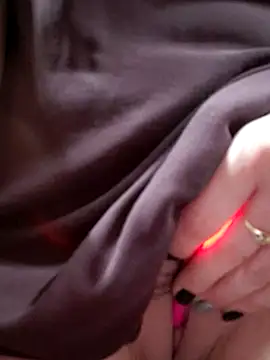 Snapshot of Cloud_Master9 chatting on 11.02.25 Cloud Master9 online show from 11.02.25