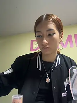 Snapshot of KittyRush chatting on 01.15.25 KittyRush online show from 01.15.25