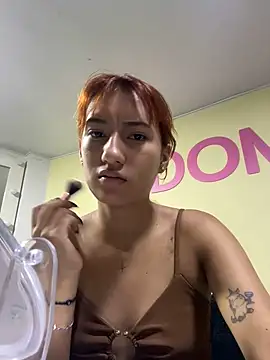 Snapshot of KittyRush chatting on 02.20.25 KittyRush online show from 02.20.25