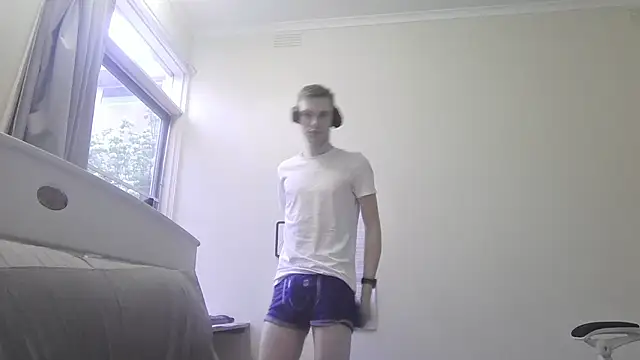 Snapshot of bluegaze6 chatting on 10.10.25 bluegaze6 online show from 10.10.25