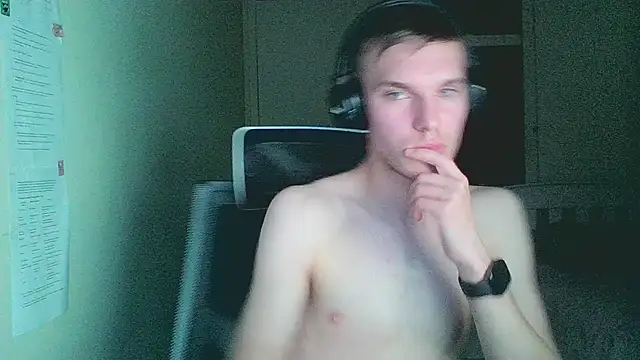 Snapshot of bluegaze6 chatting on 10.11.25 bluegaze6 online show from 10.11.25