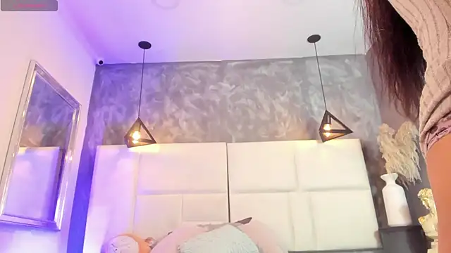Sofia Clauss  online show from 07.11.26