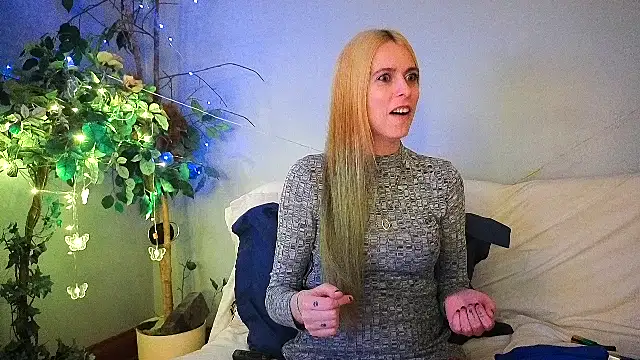 CanadianBeaver6969 online show from 10.11.25