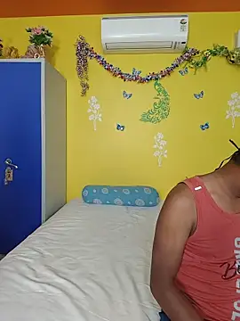 Snapshot of OrgsmMust chatting on 02.22.26 OrgsmMust online show from 02.22.26