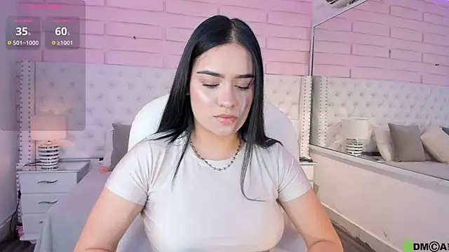 Yaaky  online show from 02.17.25