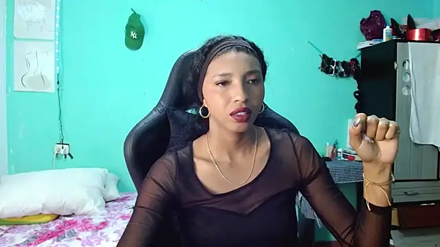 sensitive brunette online show from 05.11.26