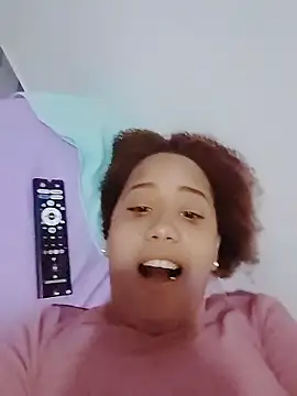 Snapshot of zandra_kiman chatting on 01.11.26 zandra kiman online show from 01.11.26