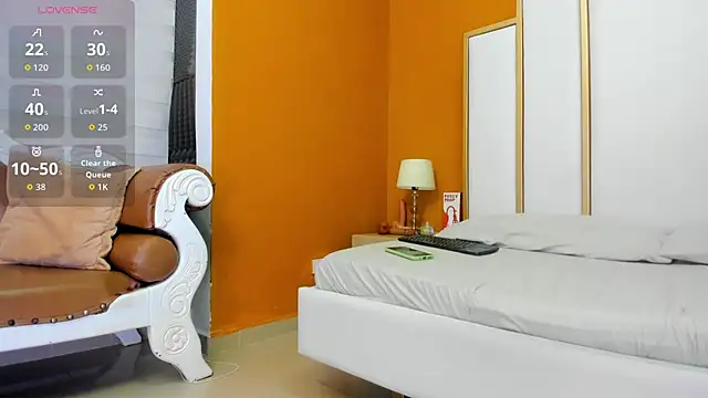 Snapshot of FOXYRIVER_ chatting on 01.06.26 FOXYRIVER online show from 01.06.26