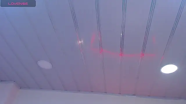 Snapshot of candy_lux_ chatting on 02.15.26 candy lux online show from 02.15.26