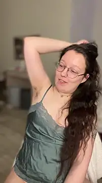 Snapshot of emigooflordXD chatting on 12.16.25 emigooflordXD online show from 12.16.25