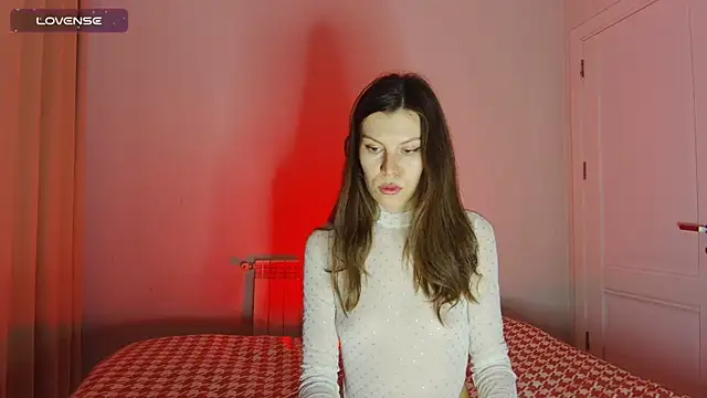 Snapshot of fifth_element chatting on 01.14.26 fifth element online show from 01.14.26