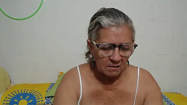candy mature  online show from 02.05.26