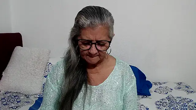 Snapshot of candy_mature_ chatting on 06.20.26 candy mature online show from 06.20.26