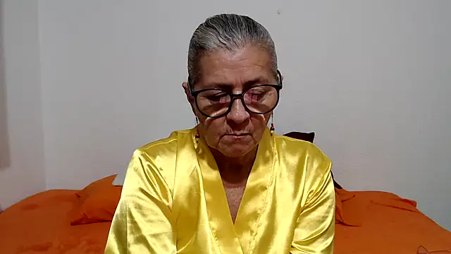 Snapshot of candy_mature_ chatting on 07.15.26 candy mature online show from 07.15.26