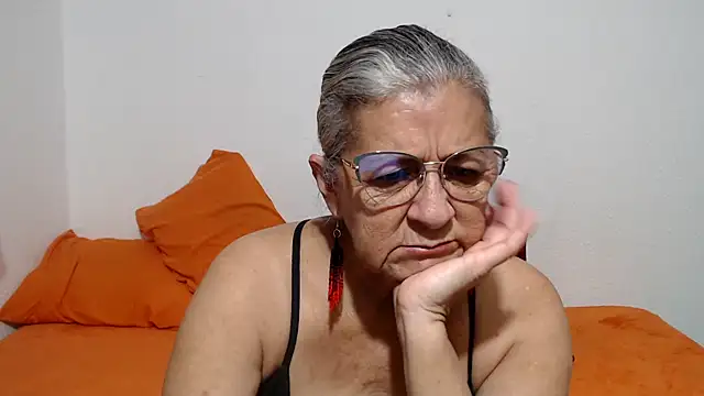 Snapshot of candy_mature_ chatting on 07.31.26 candy mature online show from 07.31.26